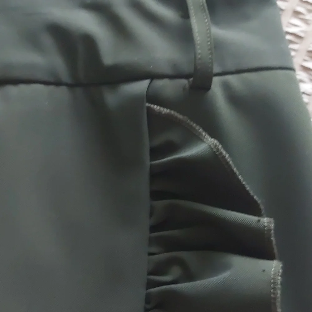 ⭐Host Pick⭐PINK TARTAN, size 14, dark olive green color skirt - Picture 7 of 15